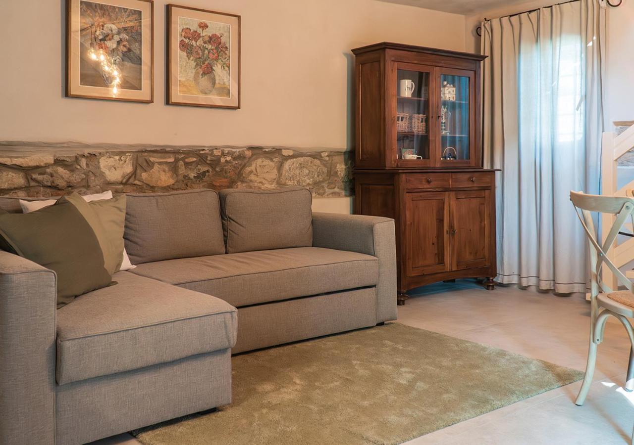 Ferienwohnung Casale Gambini Quattro Castella Exterior foto